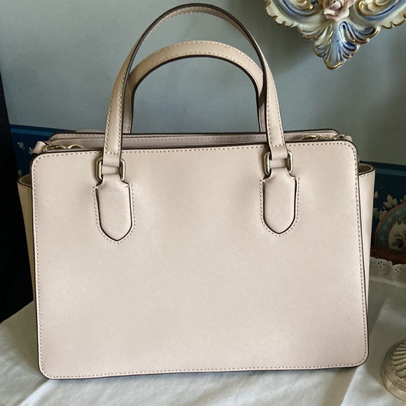 NWOT KATE SPADE (gift) pale pink 9 x 12 x 5”, handbag or shoulder.   $150 - Picture 5 of 8
